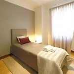 Flh Spacious Flat Lägenhet *